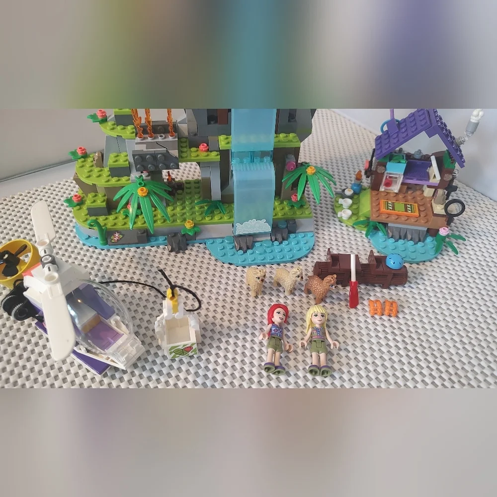 LEGO Friends 41432 Alpaca Mountain Jungle Rescue  Building Toy